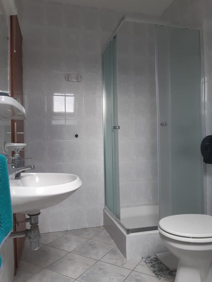 Berg Toboz Panzio Hotel Pecs Ngoại thất bức ảnh